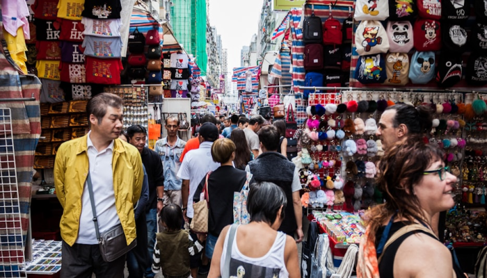 香港街市疫情最新：防护与生活方式的革新